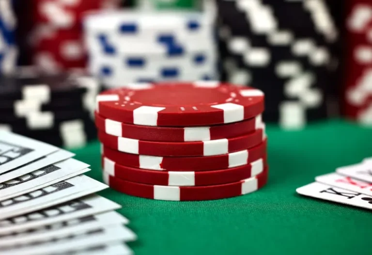 How Do The Odds Of Winning A Jackpot Change With A Wager Multiplier